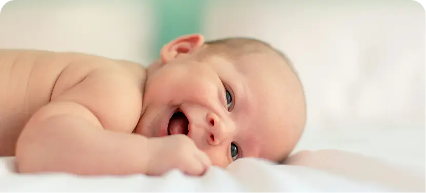 bebe sourire