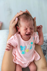 bébé qui pleure (2)